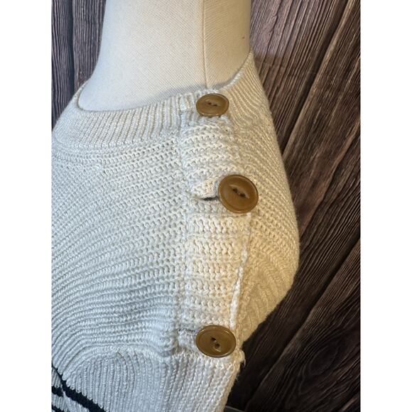 Abercrombie & Fitch Crewneck Ivory and Blue Striped Sweater Size Small - Picture 5 of 8